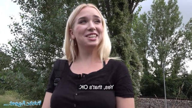 Порно Молодых Блондинка Обожает Изменять Своему Бойфренду